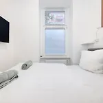 Great 2-Room Apartment In Mitte